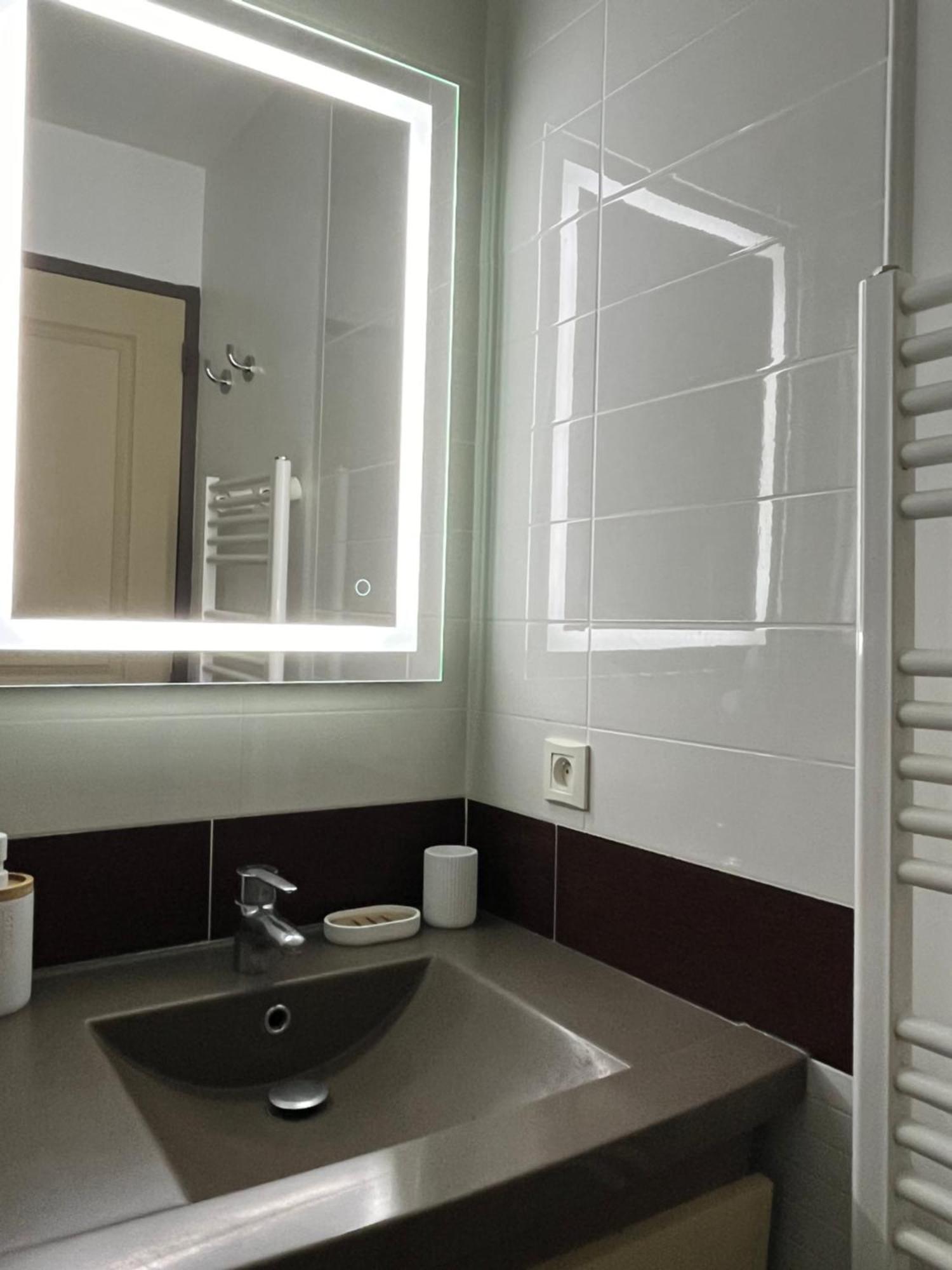 Superbe Appartement Une Chambre Vue Mer Piscine Tennis カンヌ エクステリア 写真
